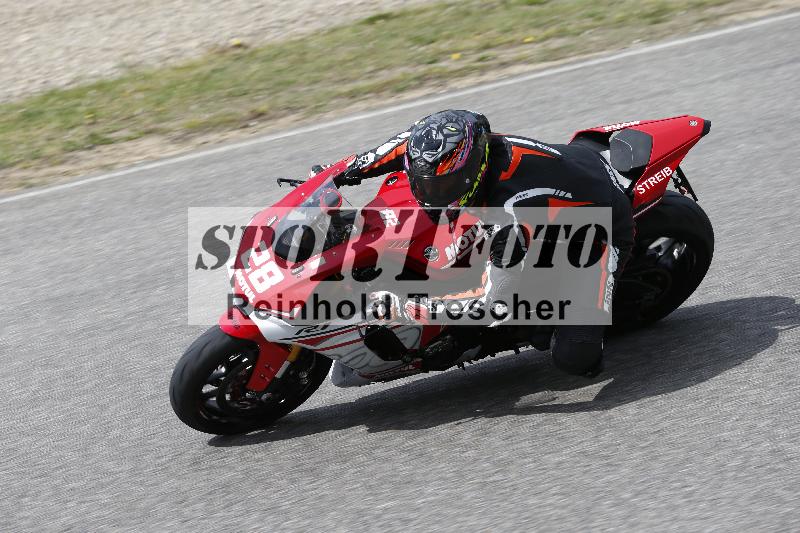 /10 20.04.2026  Pluess Moto Sport ADR/Einsteiger/28